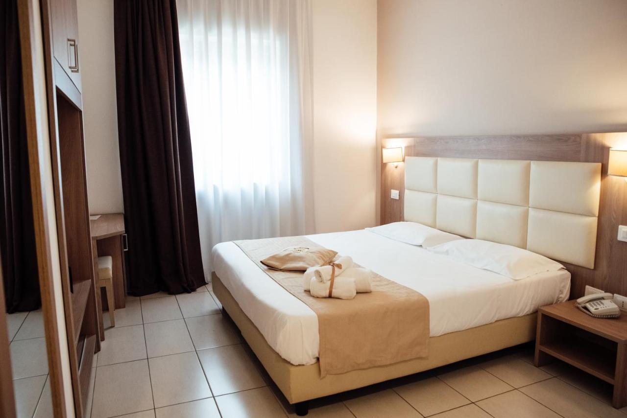 Hotel St. Giorgio Castel San Giorgio Buitenkant foto